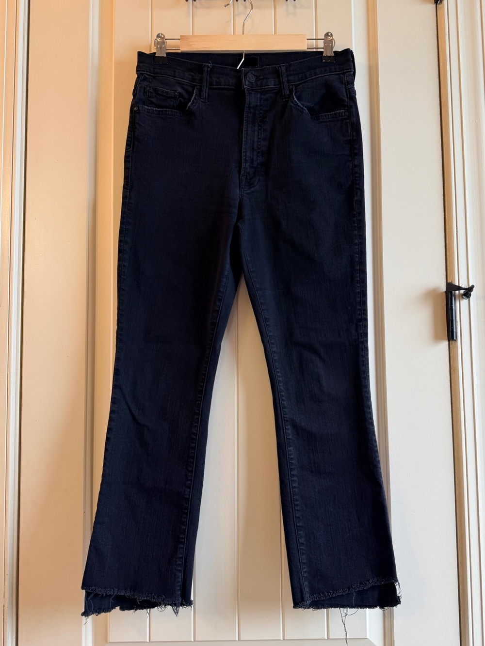 MOTHER The Insider Crop Step Fray in Not Guilty Size 31 Raw Hem